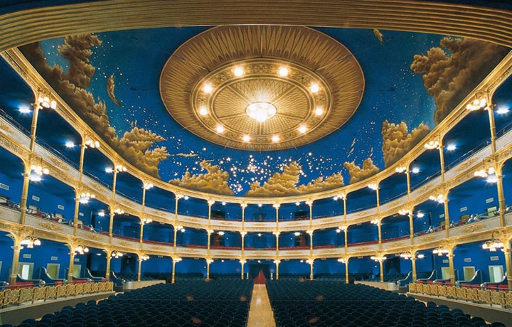     POLITEAMA ROSSETTI THEATER
